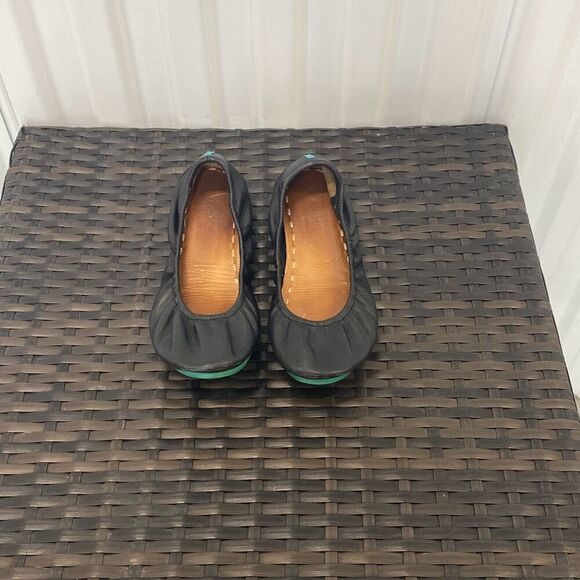 Tieks Womens Size 8 - Picture 1 of 8
